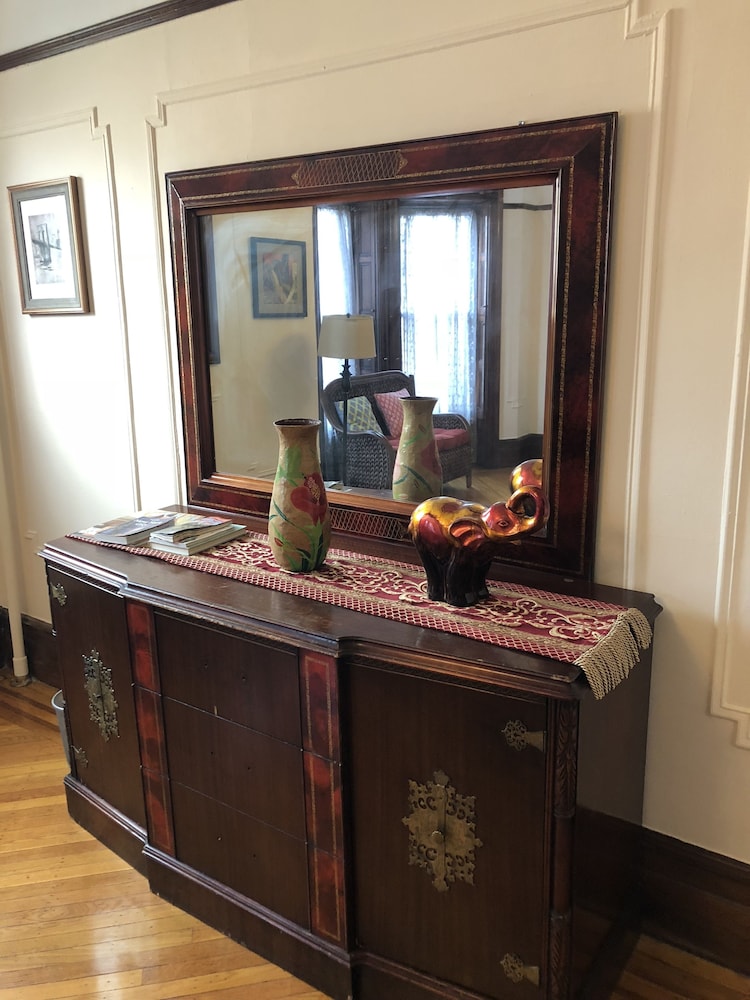 Lefferts Gardens Residence B&B