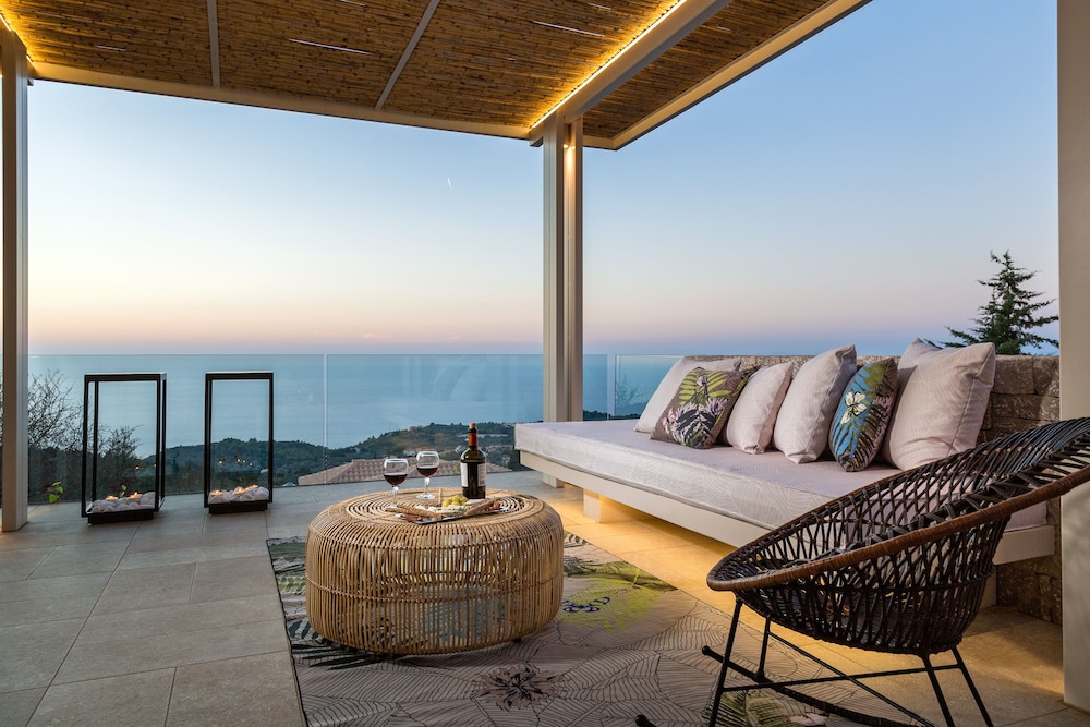 Art Blue Villas