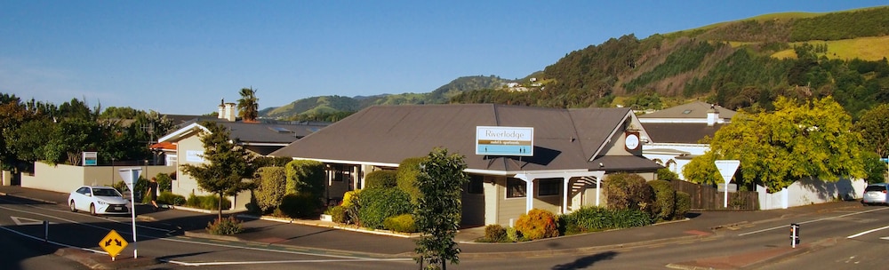 Riverlodge Nelson