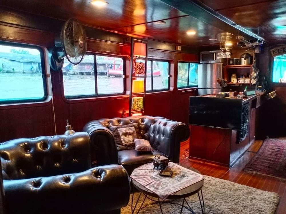 Sabai Sabai Liveaboard Bangkok