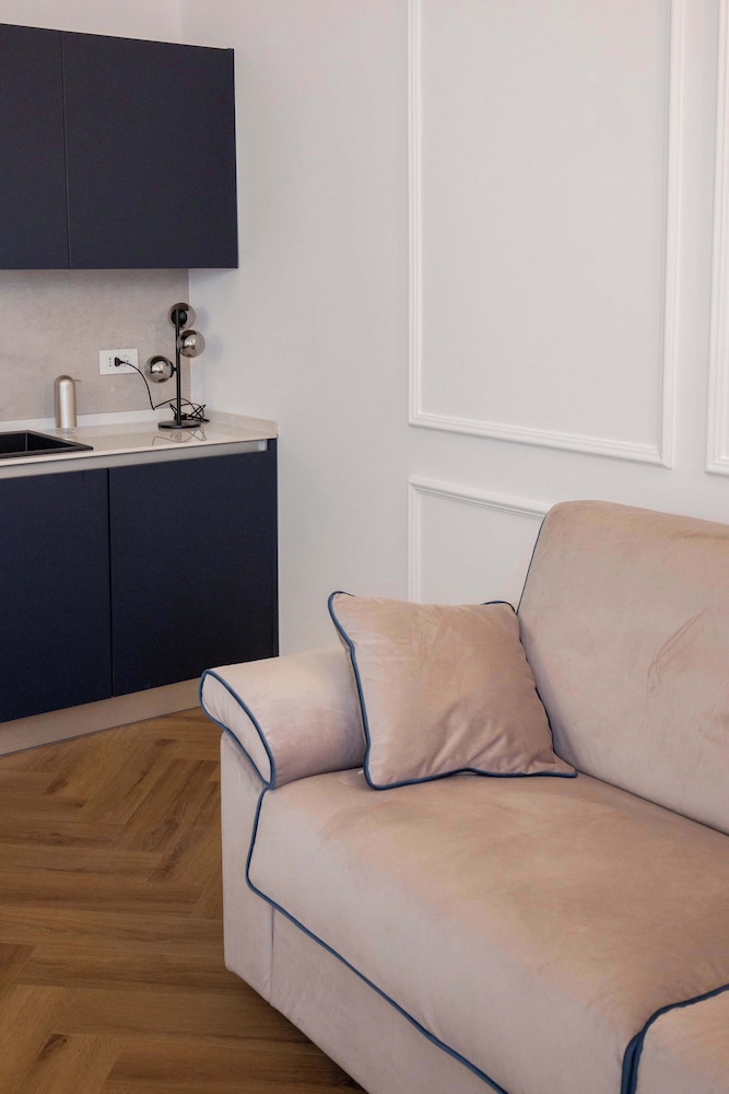 Colosseum Holidays - Luxury 3 Bedroom Apartment