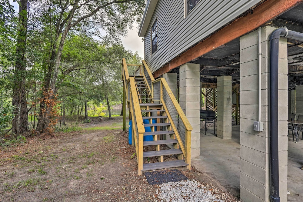 Suwannee Riverfront Home: Grill, Near Springs - Property Image 16