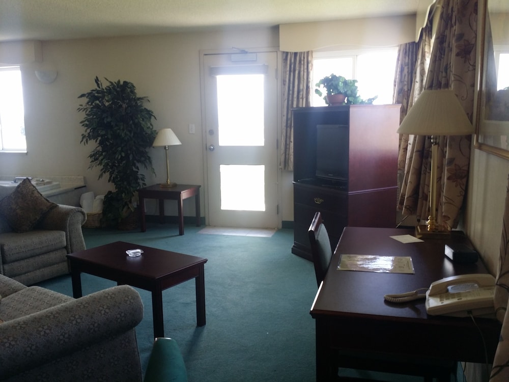Tamarack Motor Inn