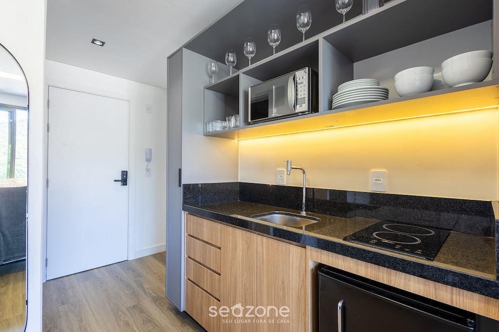 Studios in a Seaside Building, Close to Beto Carreiro at Penha Spot - Psob