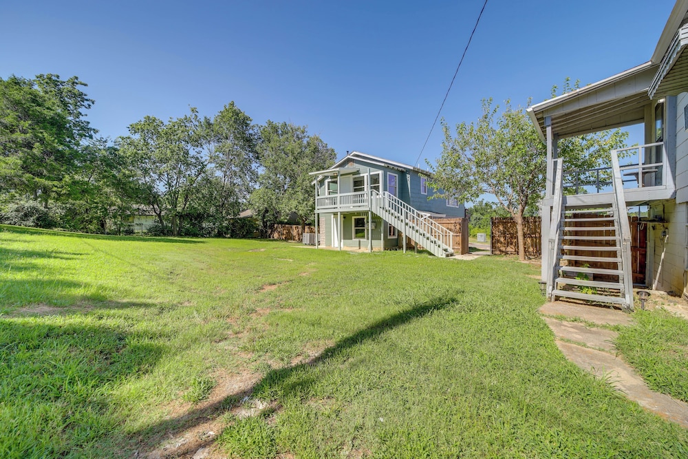 7 Mi to Dtwn Tulsa: Dog-friendly Home w/ Yard