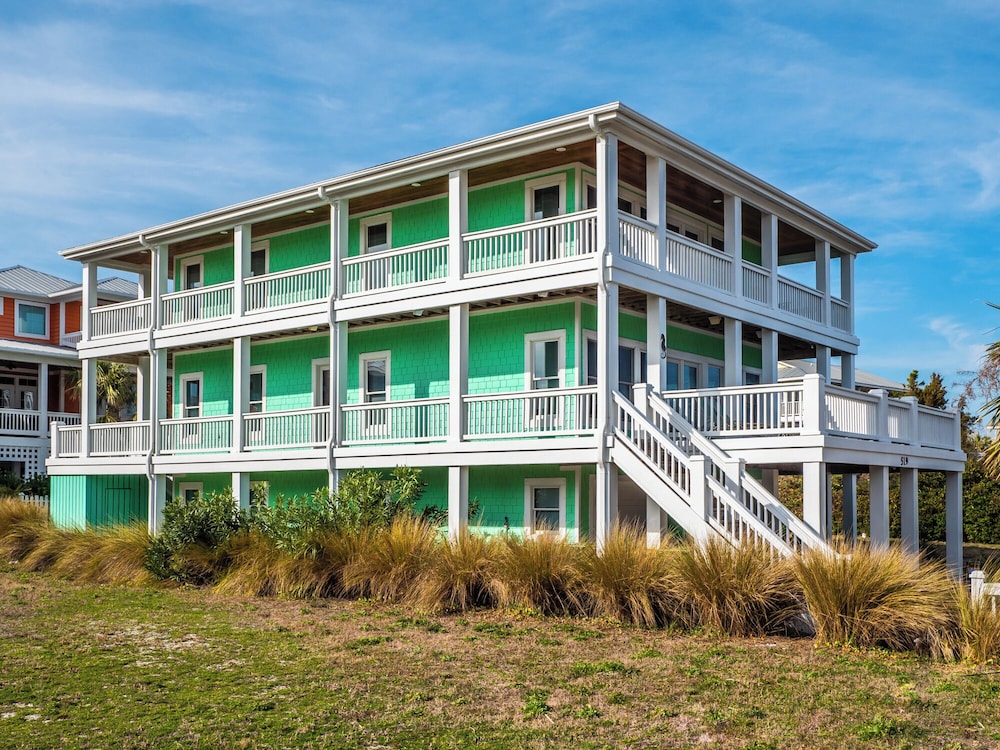 1 Pleasure Island Kure by Carolina Retreats