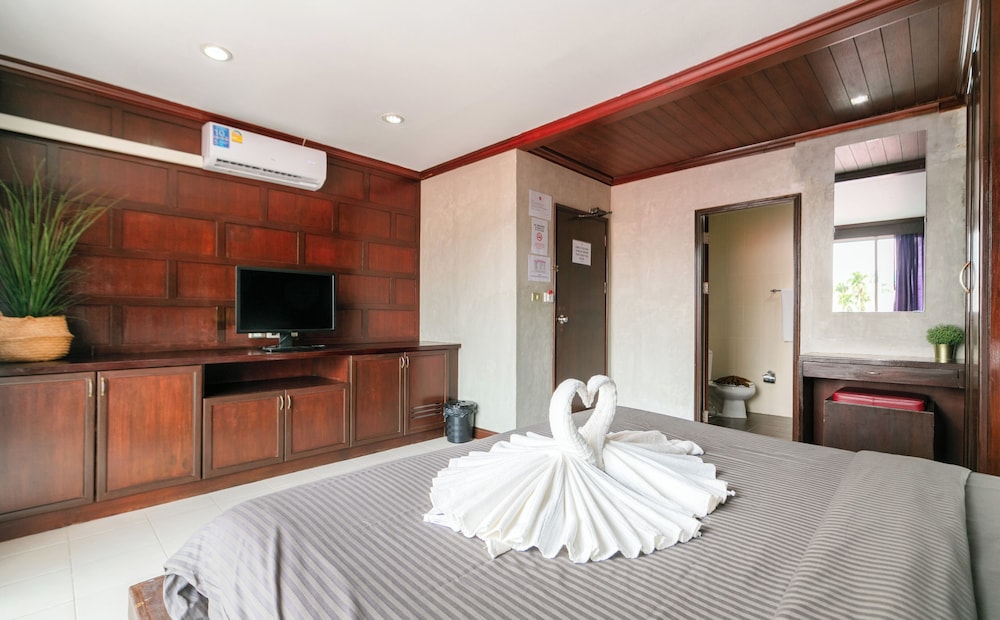 EBS Hostel Phuket