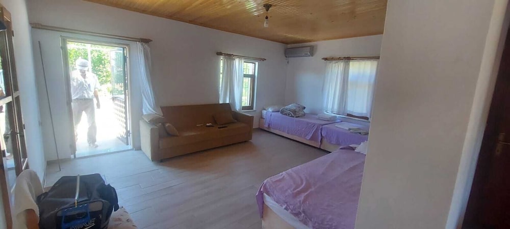 Camlaralti Pansiyon - Image 11