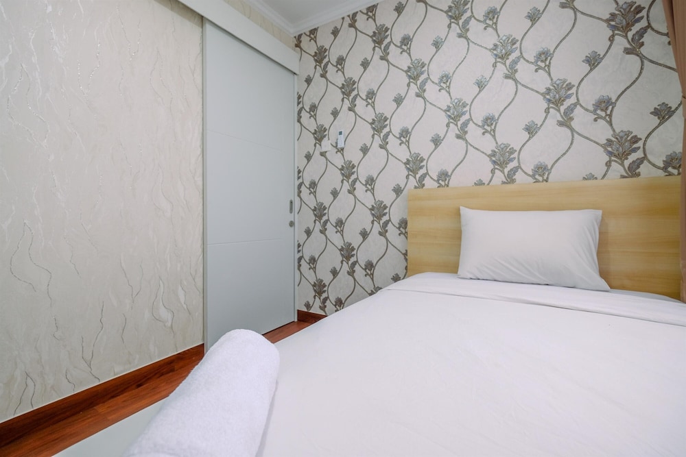 Cozy Living and Homey 2BR Sentul Tower Apartment