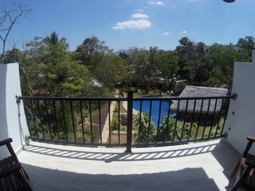 Sundaras Resort & Spa