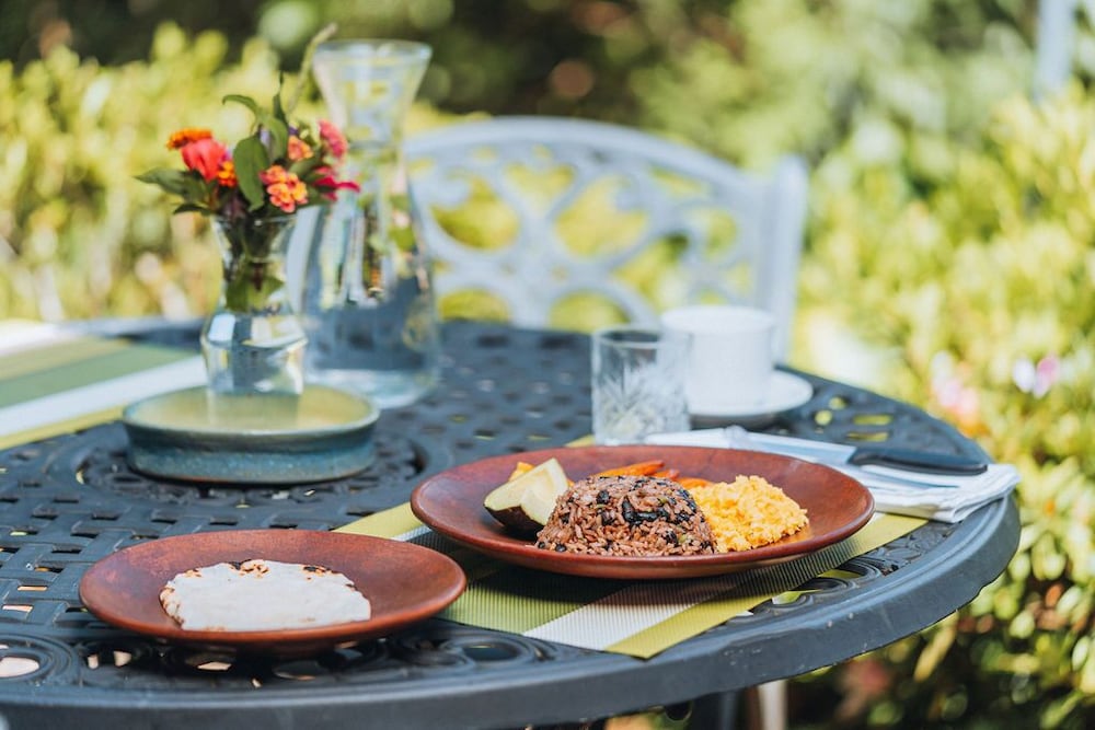 Cedrela Ecolodge