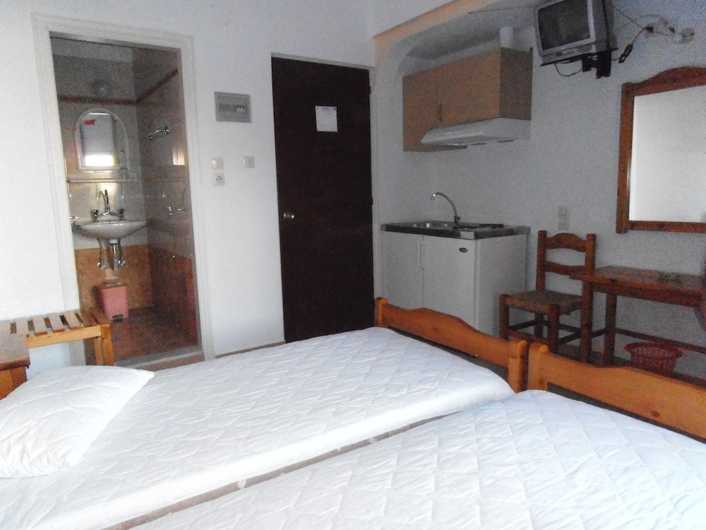 Photo 8
