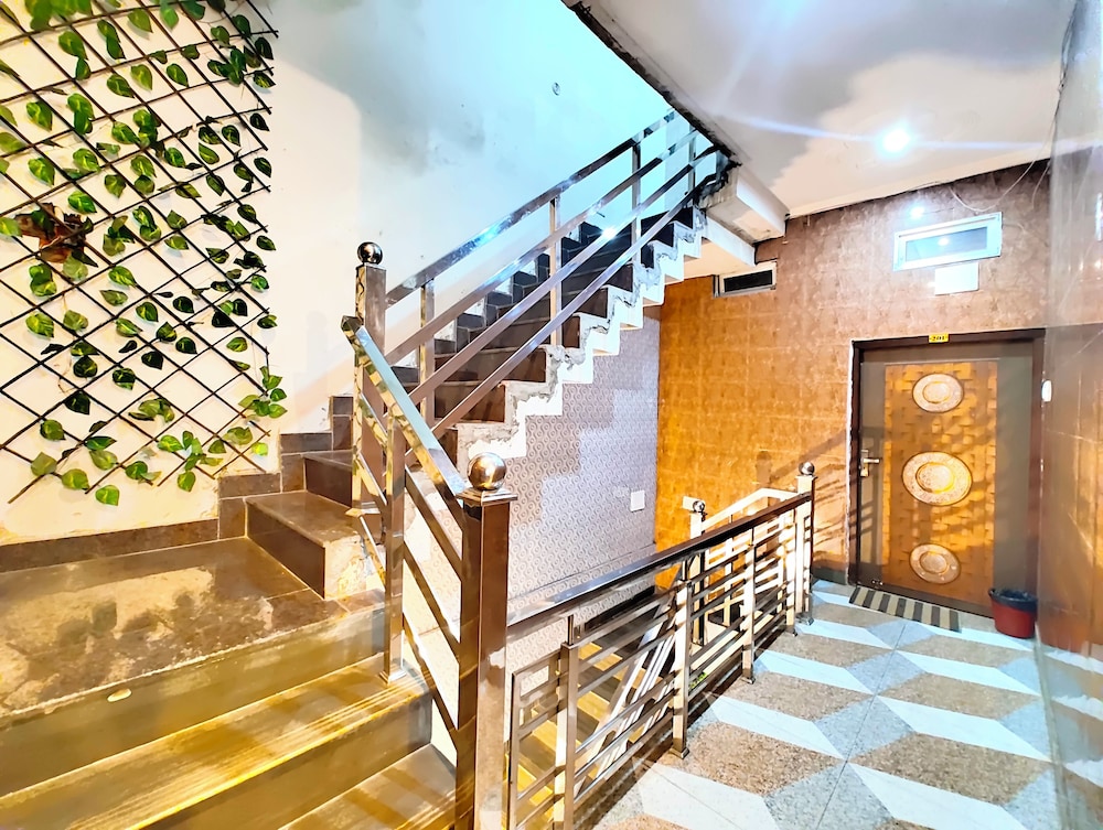 HOTEL MILANNN GUEST HOUSE