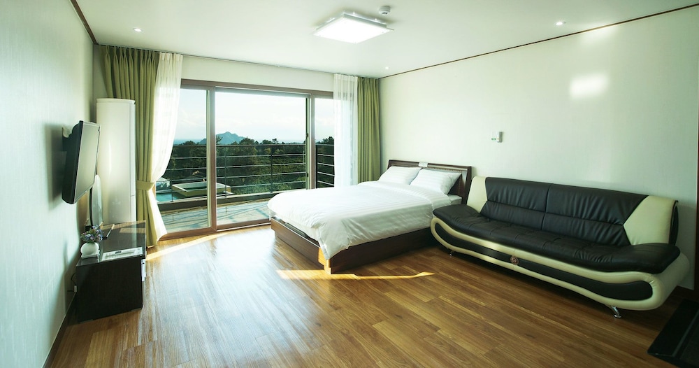 hotel room