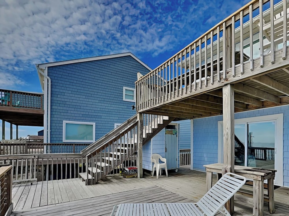 A Grande Green by Topsail Realty