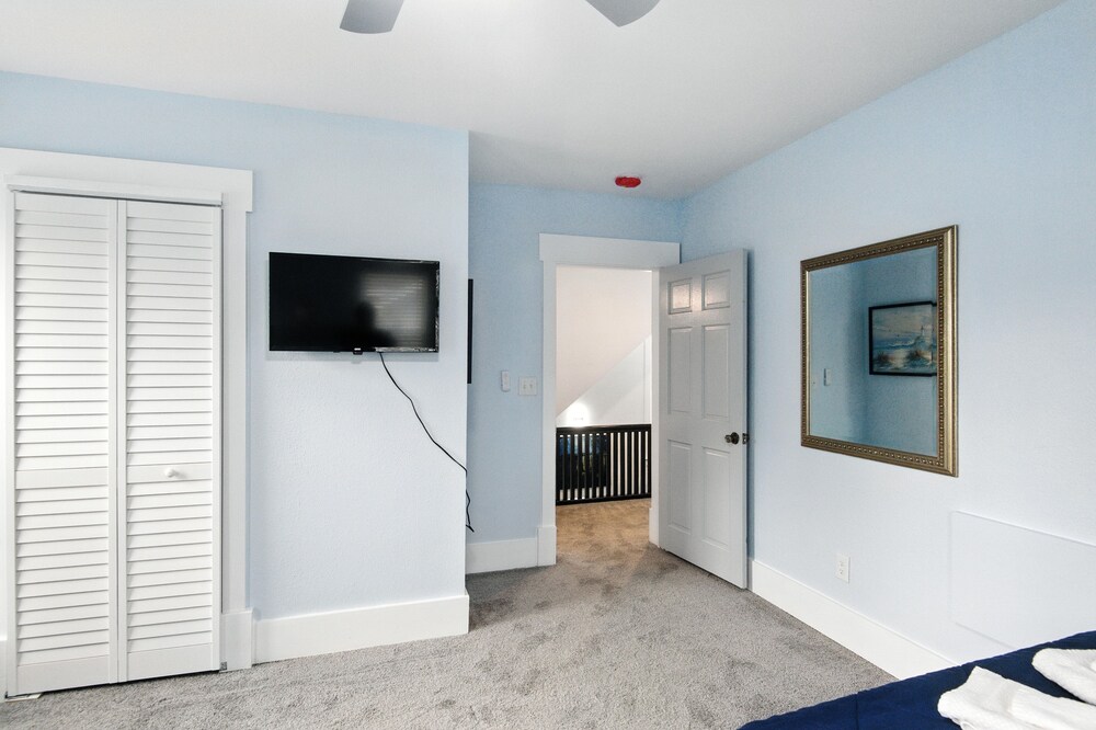 Historic Elegance In The Heart Of Elizabeth City 4 Bedroom Home