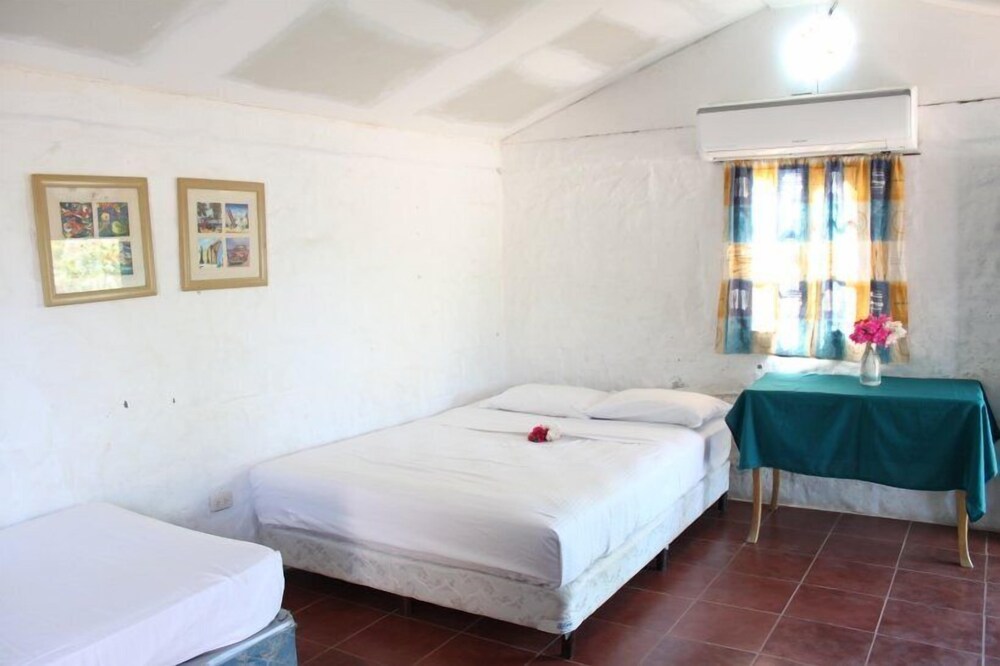 Somar Surf camp & Lodge