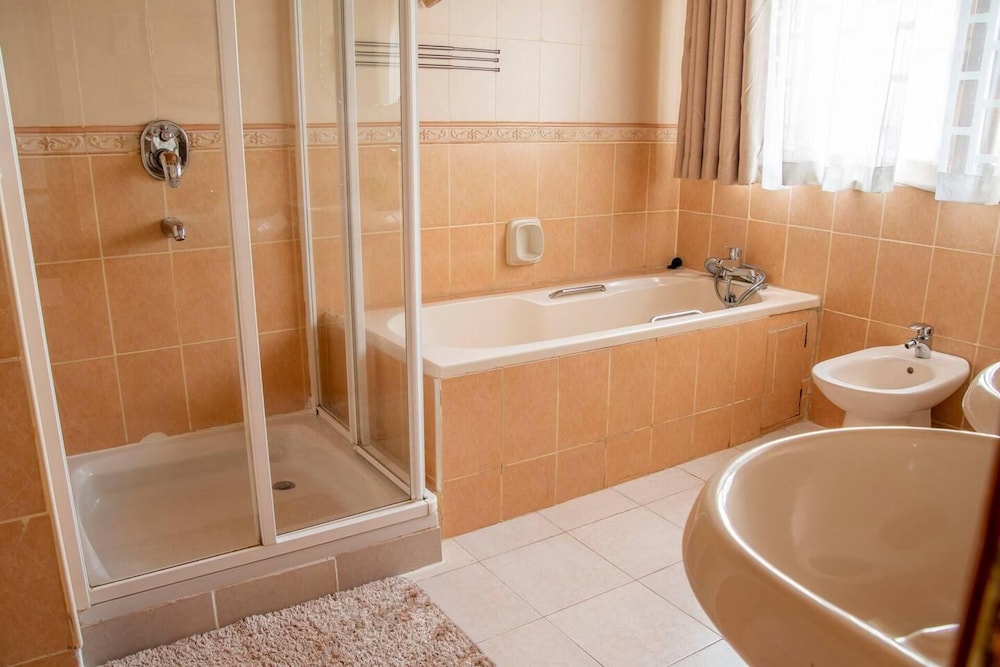 La Villa Motel - Property Image 19
