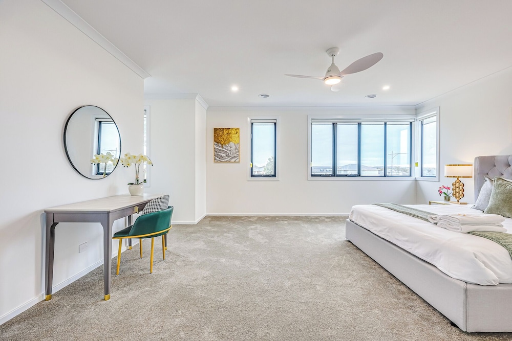 StayAU 5BR Family Getaway GreaterGeelong in Duneed