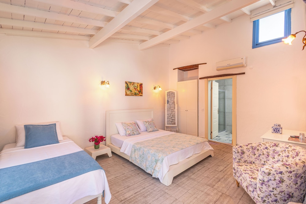 Alacati Eski Ev Hotel - Image 23