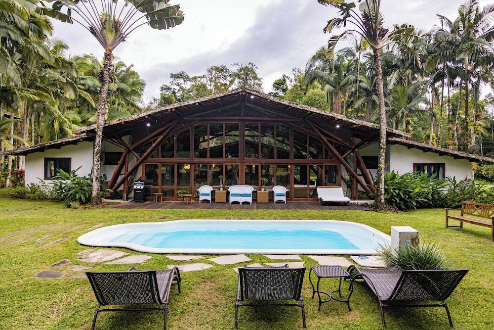 CASA BAMBU ANGRA