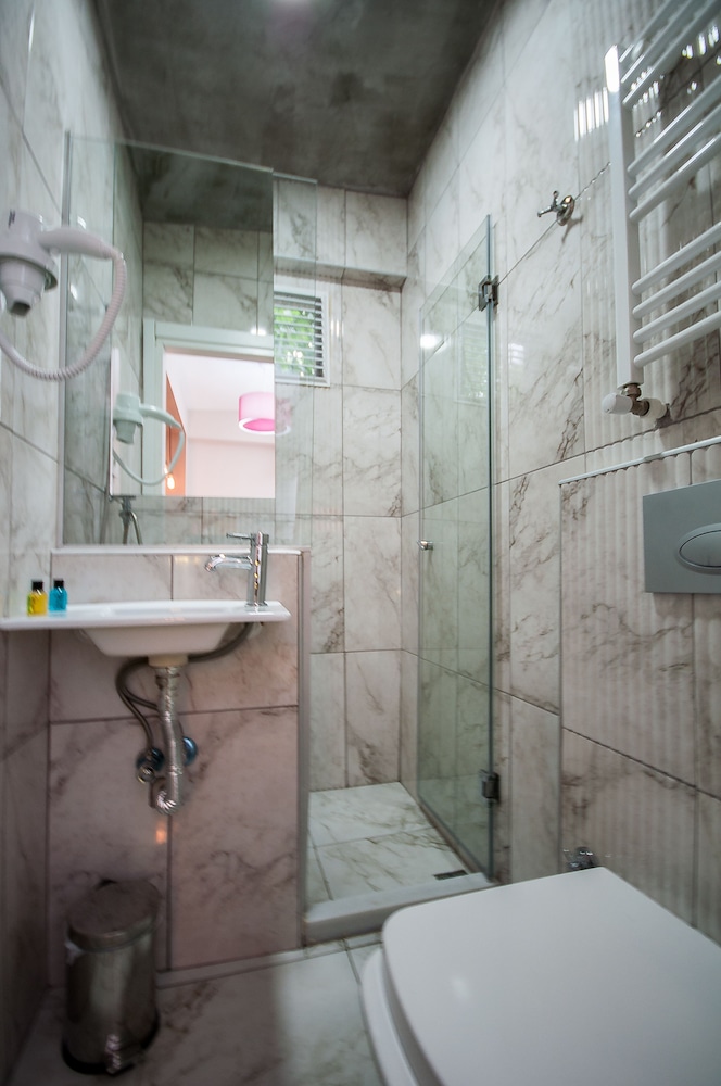 Newway Apartments