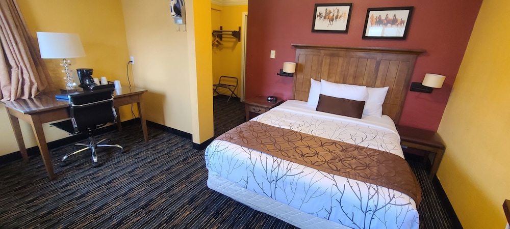 The Royal Victorian Motel