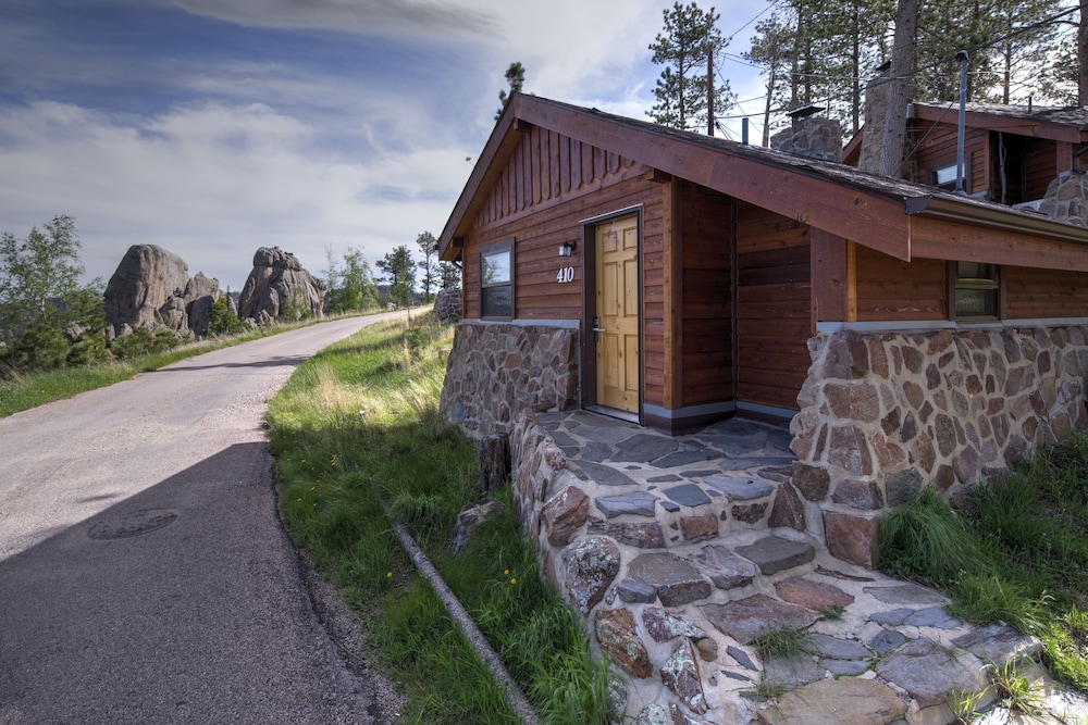 Sylvan Lake Lodge at Custer State Park Resort