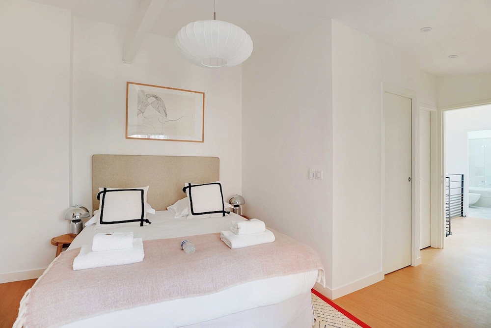 Spacious House 4bdr / 7P - Boulogne Billancourt