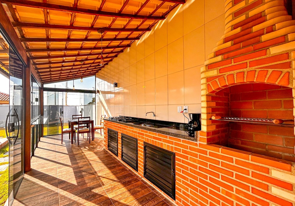 Casa a Poucos Metros da Praia do Coral - Cabo Frio