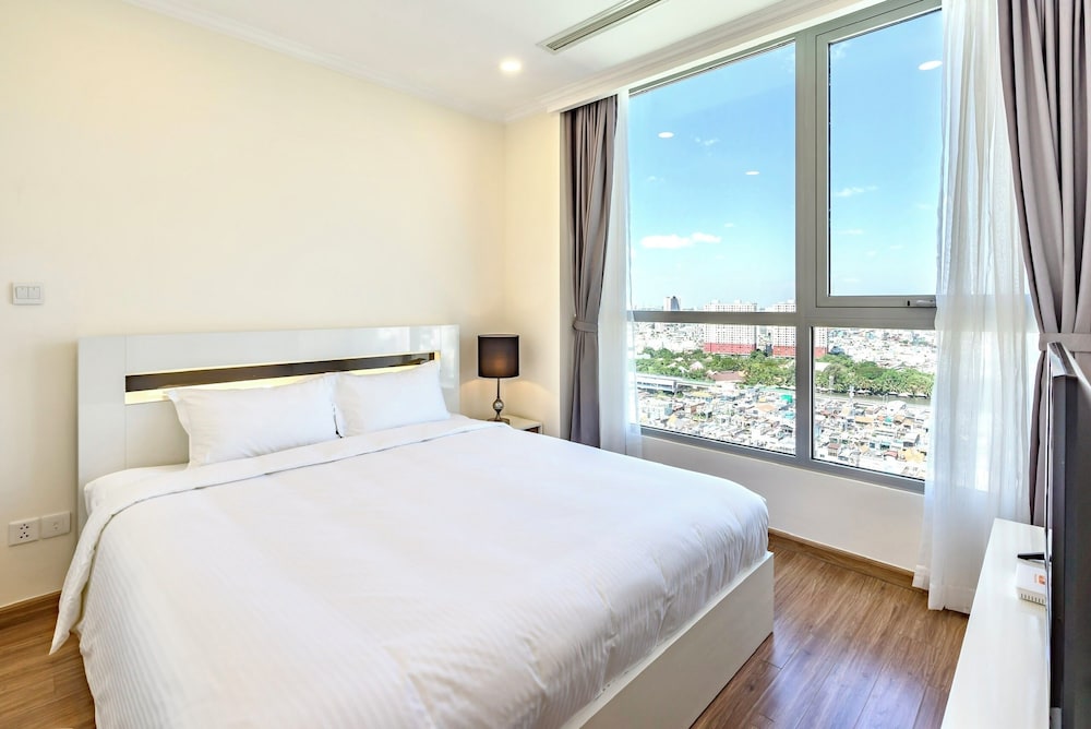 Landmark Plus . Vinhomes Central Park