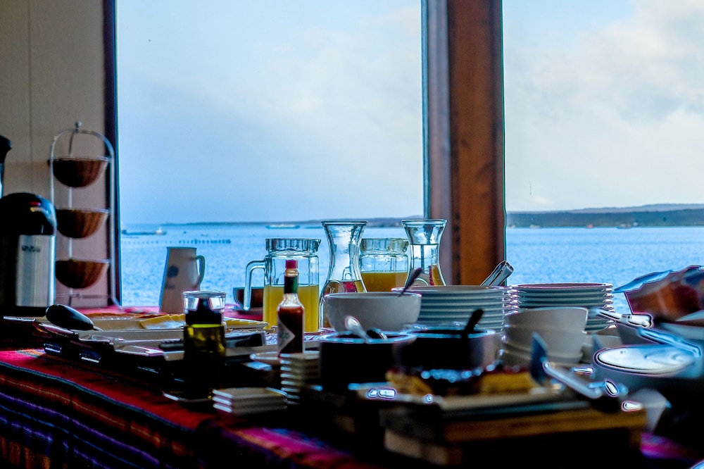 Weskar Patagonian Lodge