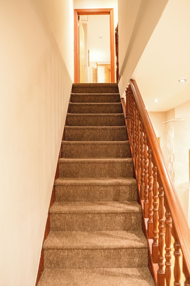 Imperial Earls Court Apartments