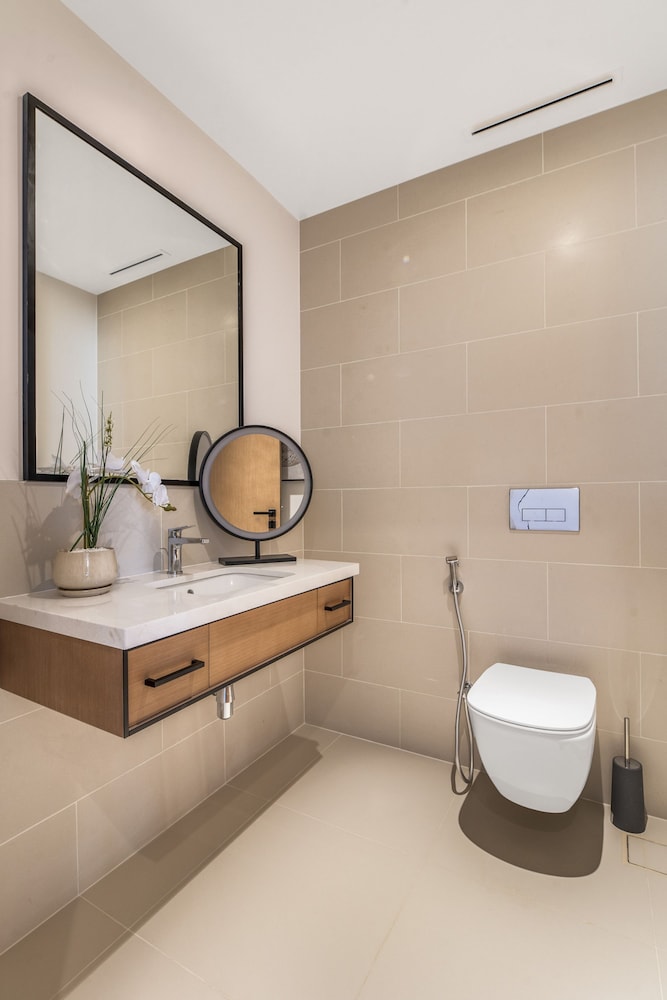 DXB - Vida Residences Dubai Marina - 4308 - DM