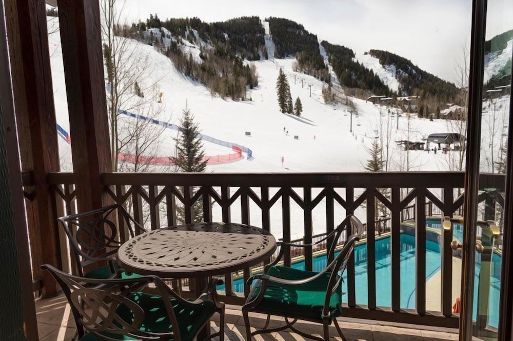 Aspen Ritz Carlton 2 Bedroom Residence