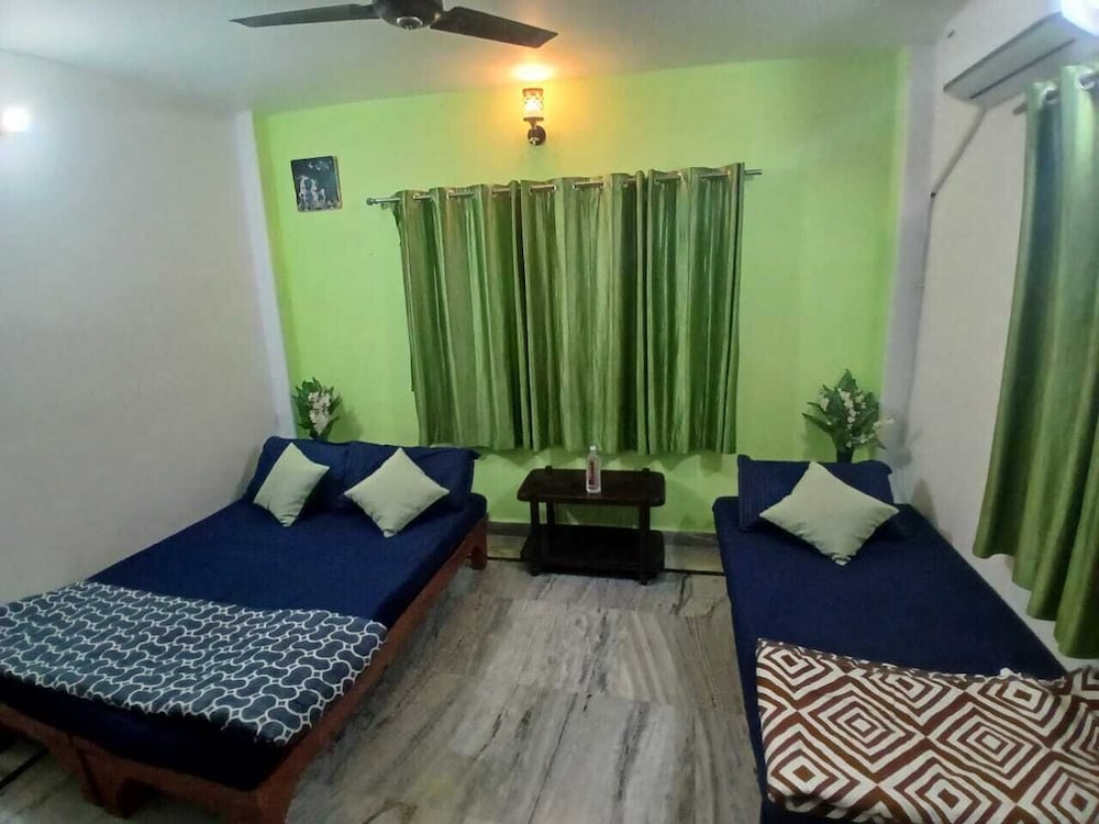 Kaashvi Home Stay