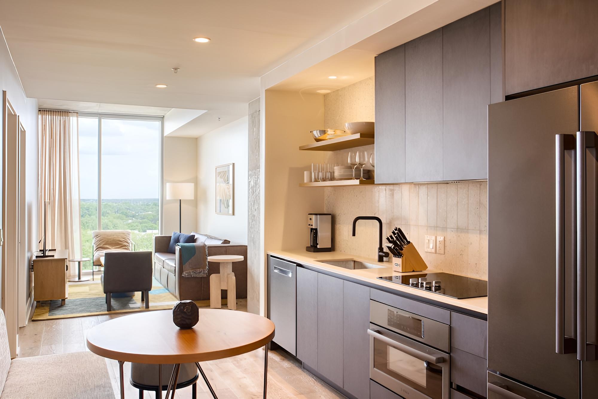 Scoot by Avantstay Brand New Condo in Austin w/ Amazing Amenities view 2