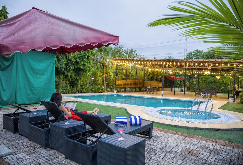 Raha Farms Pet friendly Resort ELIVAAS