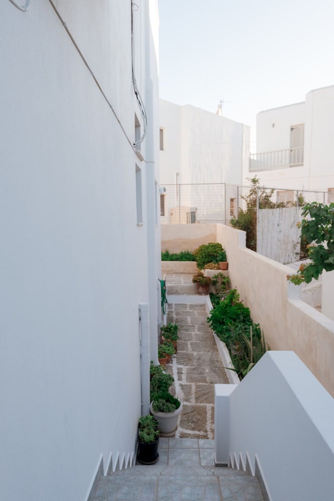 Naousa Central House Paros