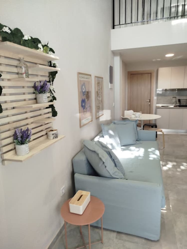 Liana s Stylish House