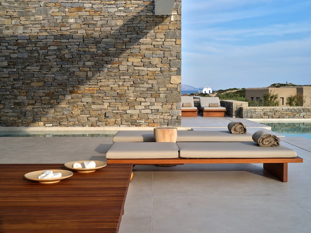 Luxury Villa Serenely