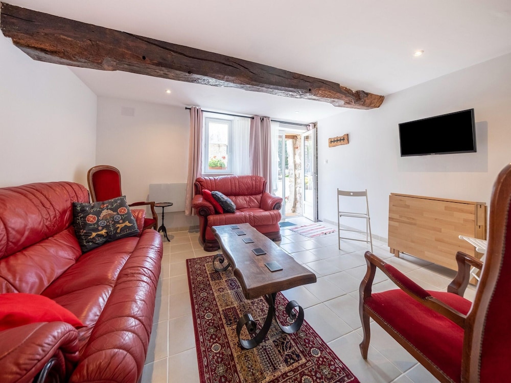 Cosy Holiday Home With Garden view 4