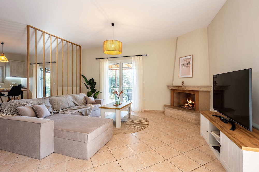 Aelia Guesthouse - Olive Grove Retreat