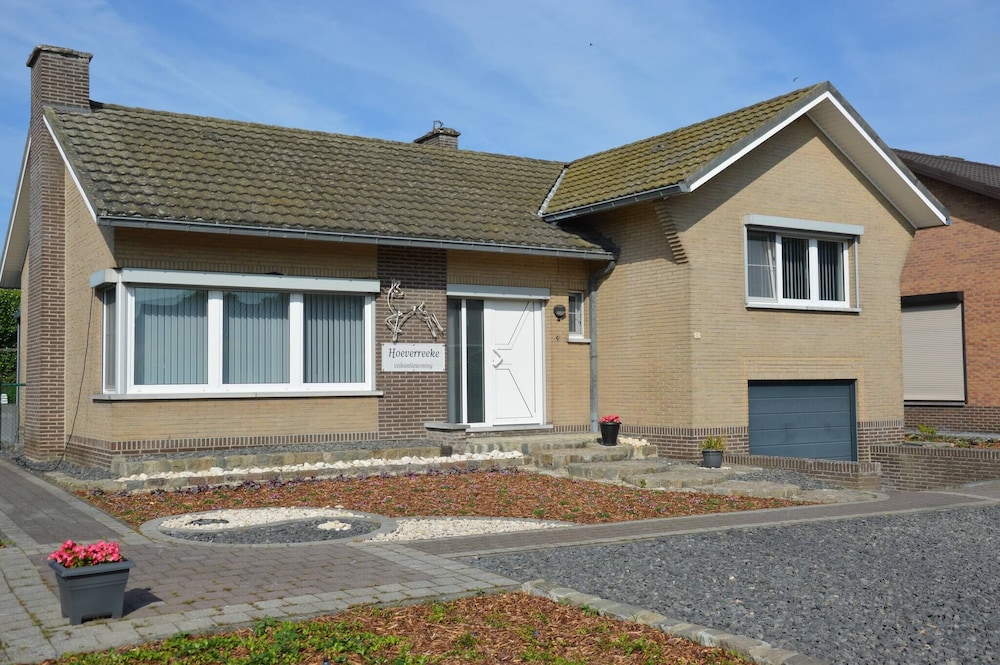 Charming Belgian Getaway, Vakantiewoning in Oudsbergen - 3 Bedrooms & Garden
