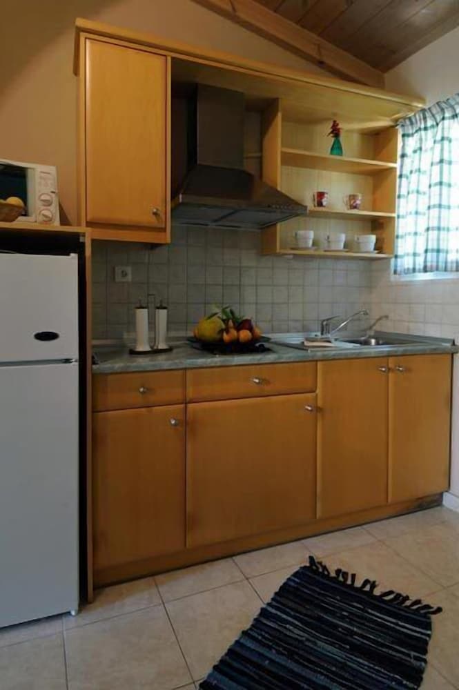 Efi & Sofia Apartments