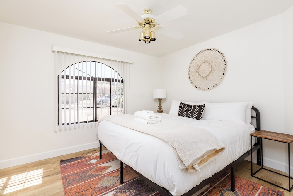 Western Hills-private Pool-putting Green-games & More!