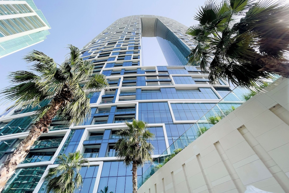 Famous Address Beach Resort JBR 1BR