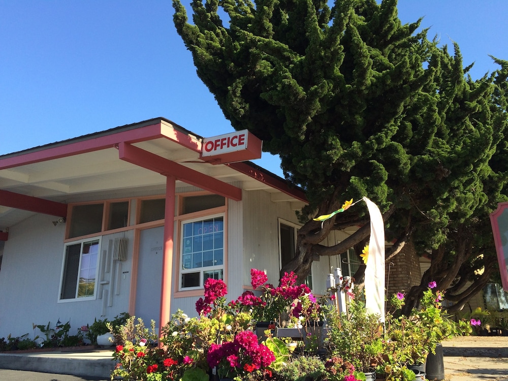 Sundown Inn