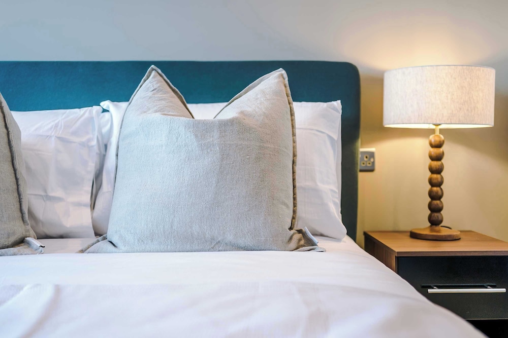 Premium City Penthouse Ideal For Business