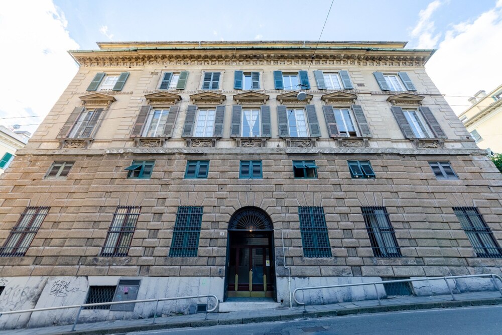 Nobel - Historic Center